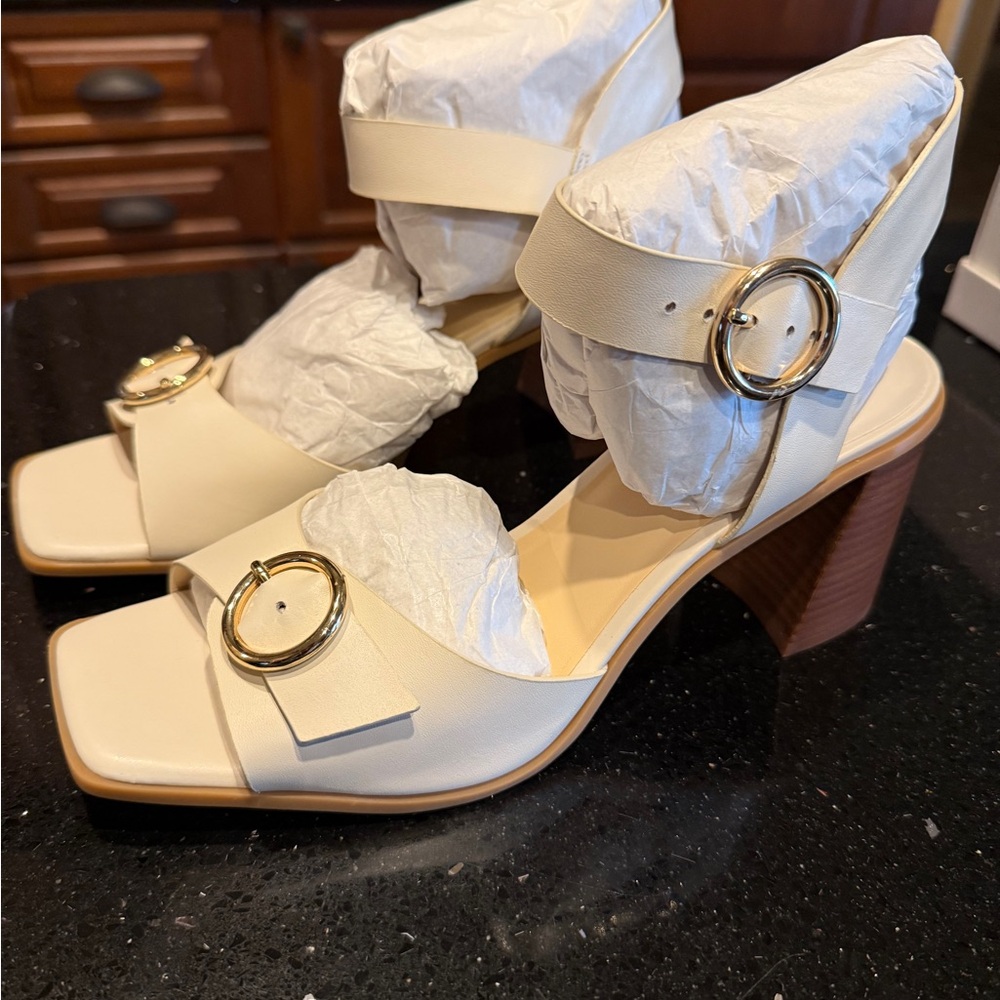 Alex Marie White Heels with Chunky Heel and Gold Buckle